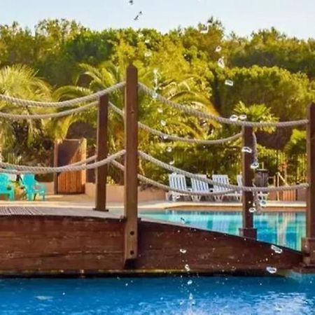 Chalets Met Buitenkeuken Op Camping Lei Suves - Joycasa Roquebrune-sur Argens Exterior foto