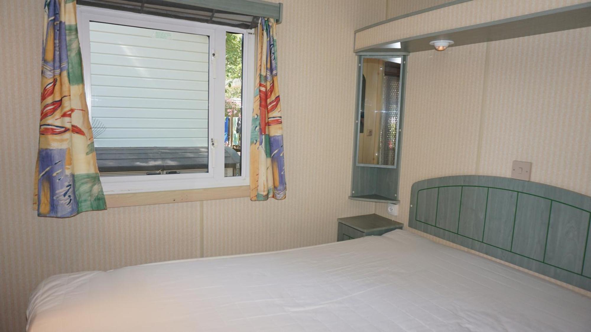 Chalets Met Buitenkeuken Op Camping Lei Suves - Joycasa Roquebrune-sur Argens Zimmer foto