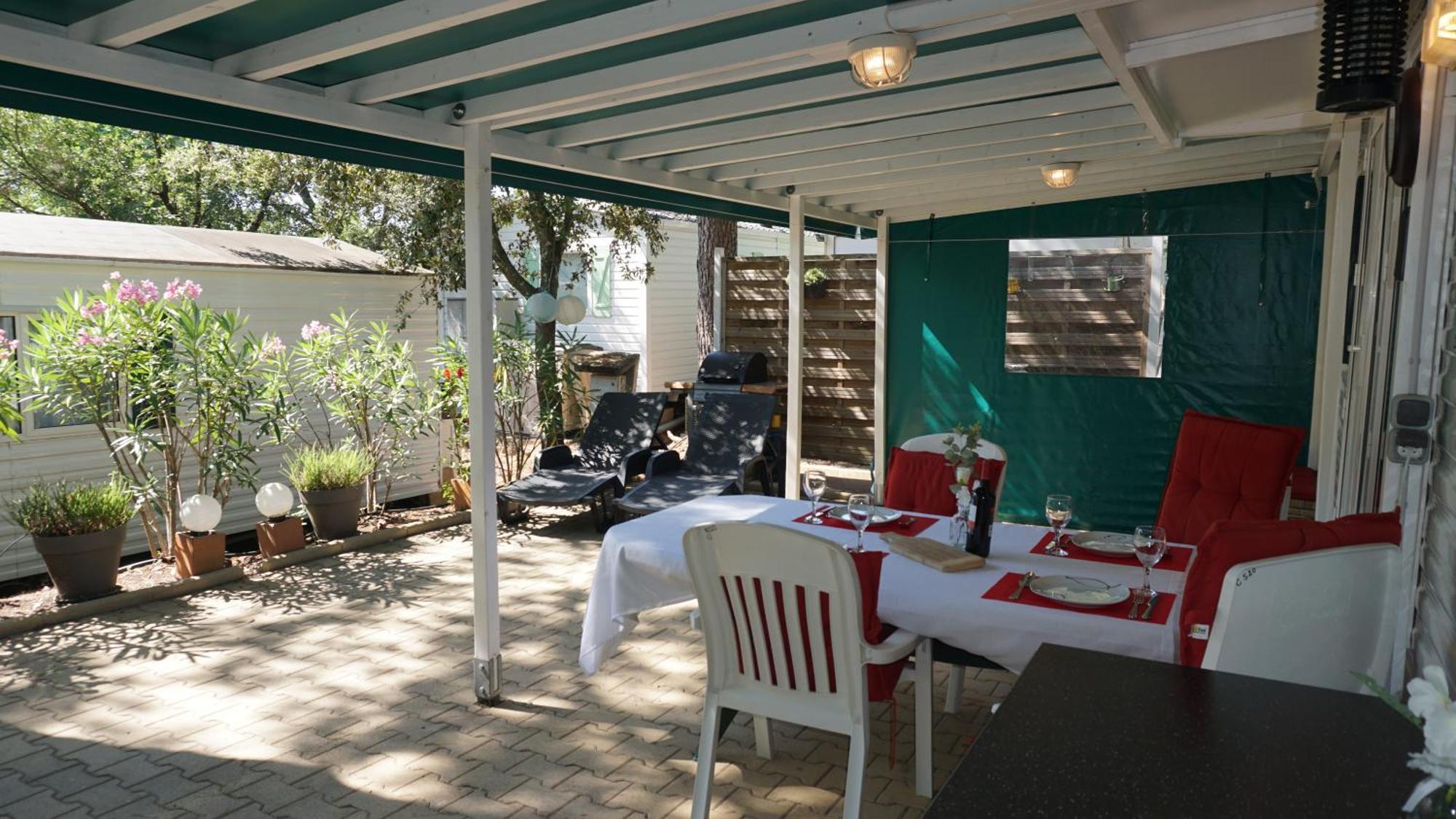 Chalets Met Buitenkeuken Op Camping Lei Suves - Joycasa Roquebrune-sur Argens Zimmer foto