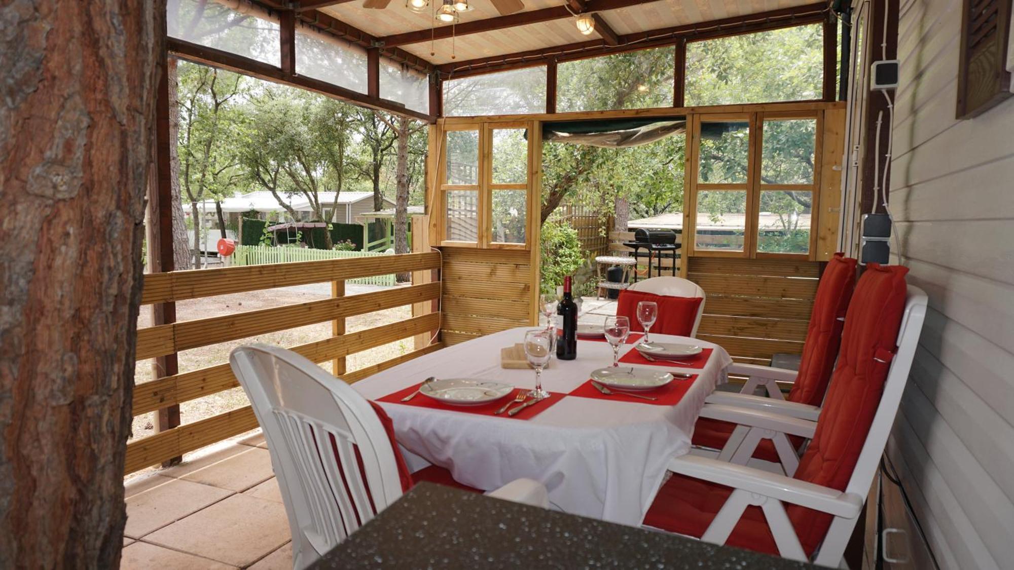 Chalets Met Buitenkeuken Op Camping Lei Suves - Joycasa Roquebrune-sur Argens Zimmer foto